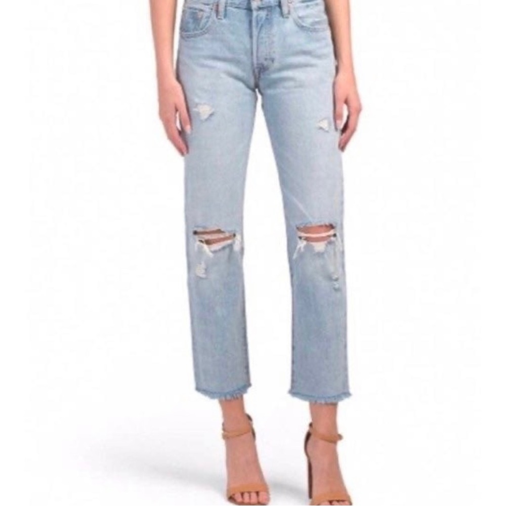 Levi’s 501 High Rise Wedgie Straight Crop Distressed Jeans in Light Wash Size 25